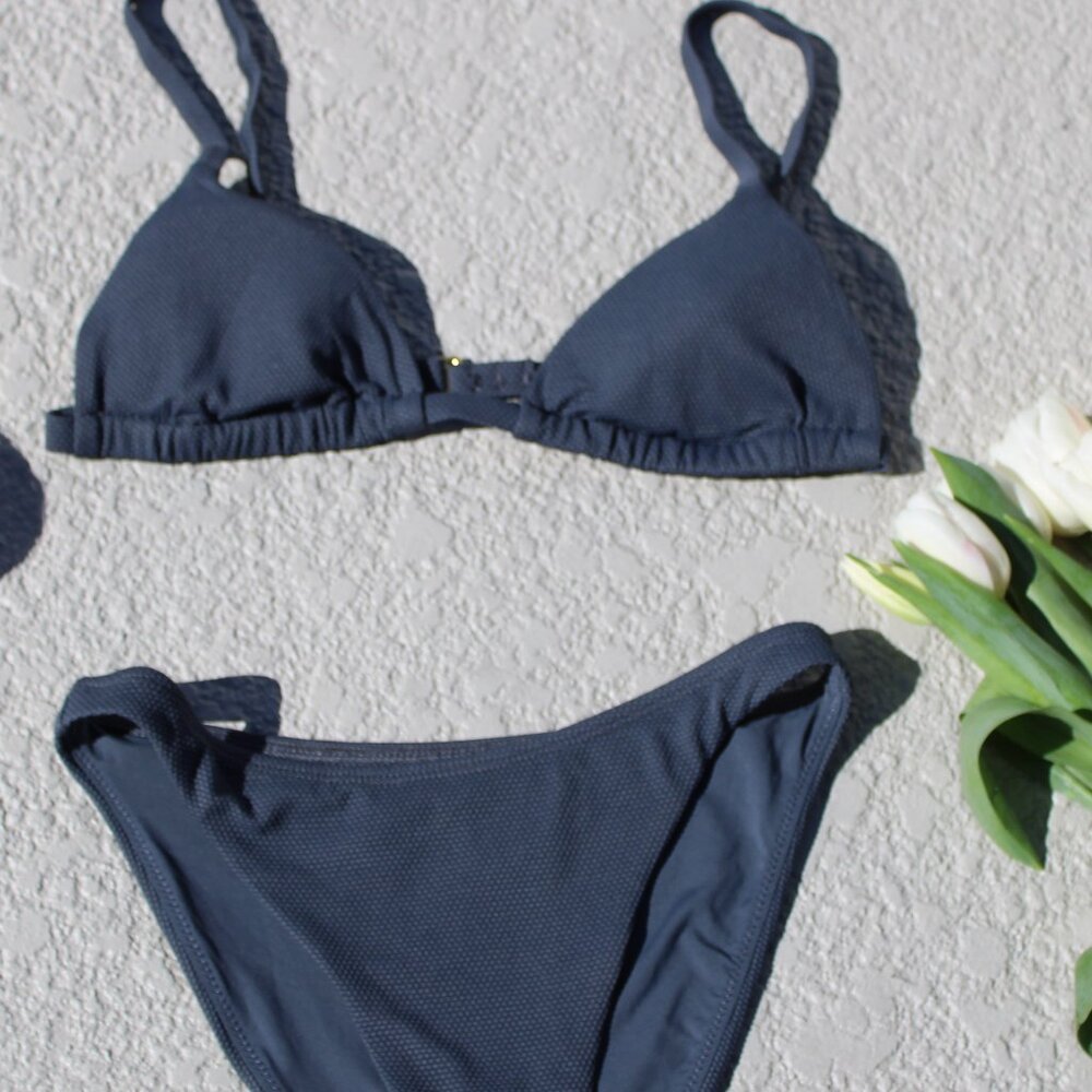 VAI Swim Thea Top + Poppy Bottom in Textured Dusk - XS